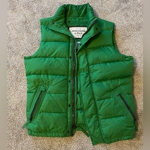 Abercrombie & Fitch Feather Down Vest - Men’s Medium.  Slim Fit. Like New!